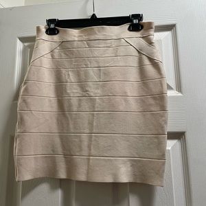 Bebe skirt